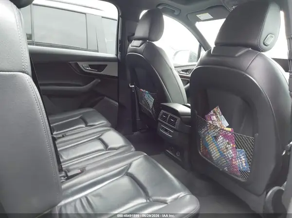WA1AHAF72KD018903 2019 AUDI Q7 - Image 8