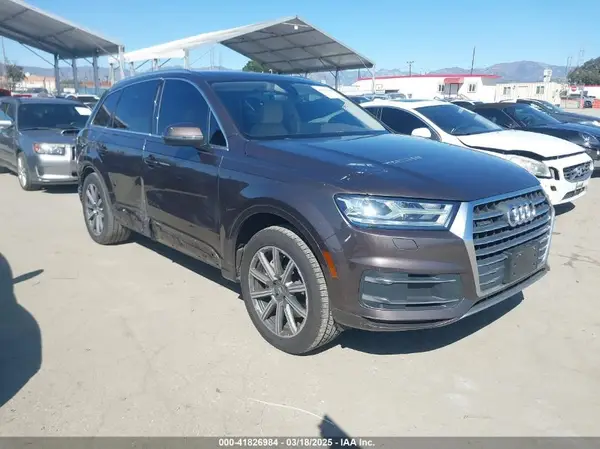 WA1AHAF72KD027732 2019 AUDI Q7 - Image 1