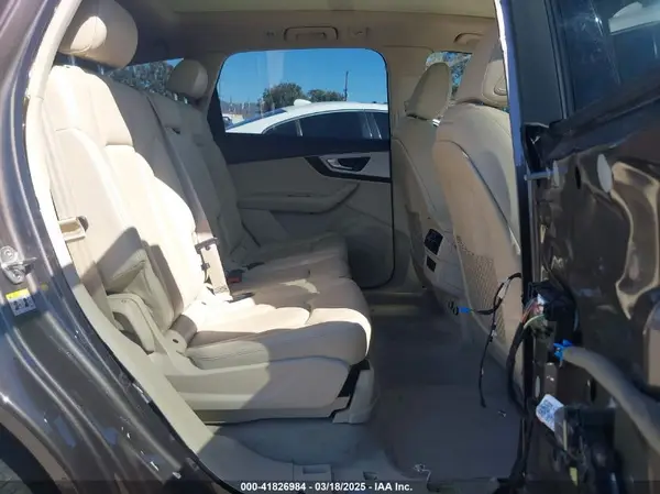 WA1AHAF72KD027732 2019 AUDI Q7 - Image 8