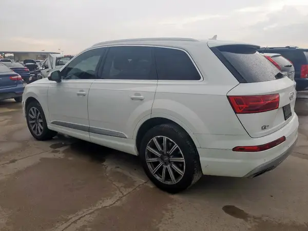 WA1AHAF72KD031361 2019 AUDI Q7 - Image 2