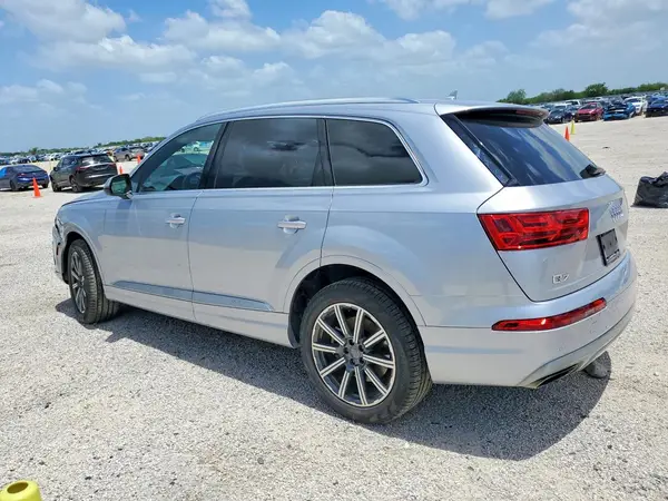 WA1AHAF72KD041856 2019 AUDI Q7 - Image 2