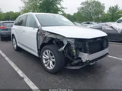 WA1AHAF72KD045048 2019 AUDI Q7