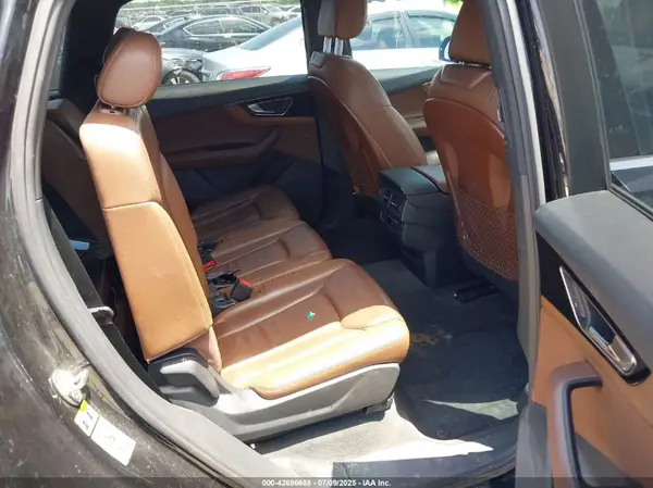 WA1AHAF73HD037680 2017 AUDI Q7 - Image 8