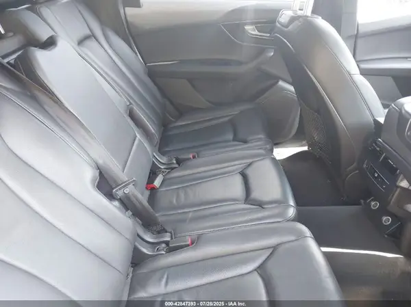 WA1AHAF73HD041132 2017 AUDI Q7 - Image 8
