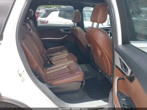 WA1AHAF73JD026023 2018 AUDI Q7 - Image 8