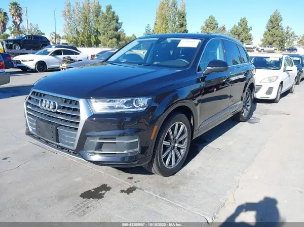 WA1AHAF73KD023348 2019 AUDI Q7 - Image 2