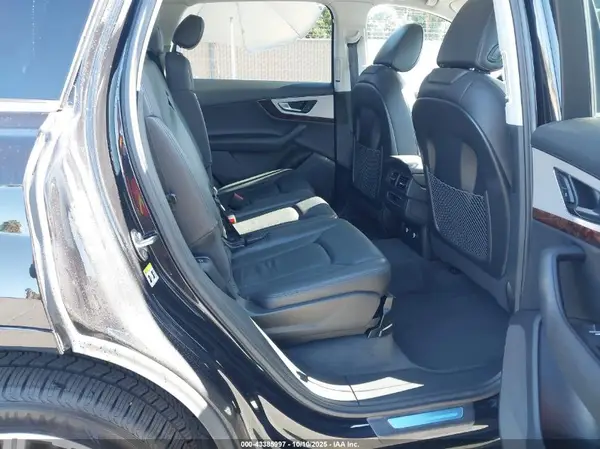 WA1AHAF73KD023348 2019 AUDI Q7 - Image 8