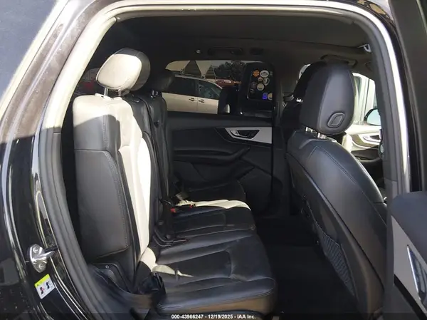 WA1AHAF73KD045575 2019 AUDI Q7 - Image 8