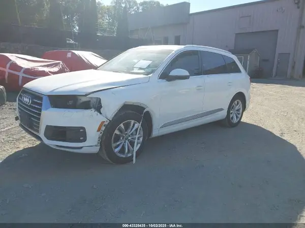 WA1AHAF74HD038756 2017 AUDI Q7 - Image 2