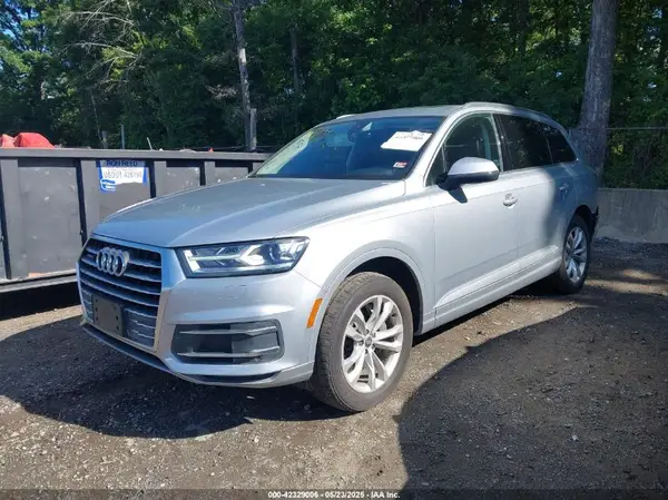 WA1AHAF74KD023911 2019 AUDI Q7 - Image 2