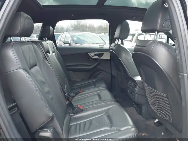 WA1AHAF75HD041617 2017 AUDI Q7 - Image 8