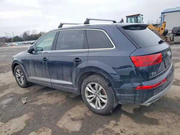 WA1AHAF75HD045585 2017 AUDI Q7 - Image 2