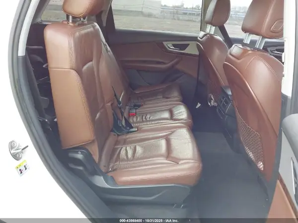 WA1AHAF75HD055680 2017 AUDI Q7 - Image 8