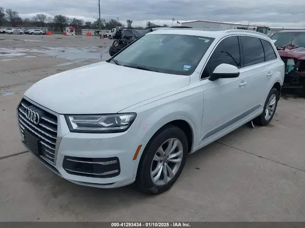 WA1AHAF75JD045348 2018 AUDI Q7 - Image 2