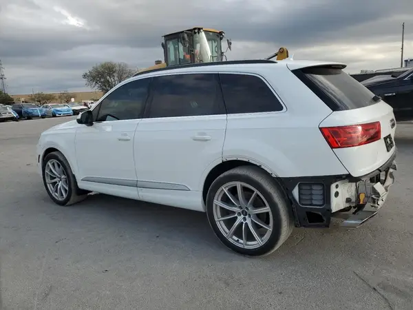 WA1AHAF75JD047620 2018 AUDI Q7 - Image 2