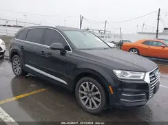 WA1AHAF75KD041057 2019 AUDI Q7
