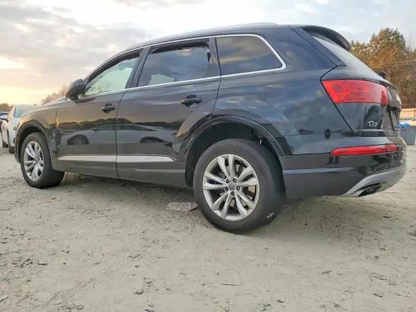 WA1AHAF76HD037625 2017 AUDI Q7 - Image 2