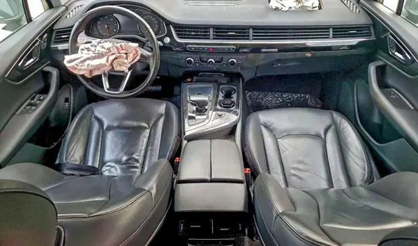 WA1AHAF76HD037625 2017 AUDI Q7 - Image 8