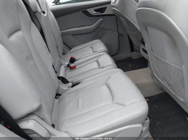 WA1AHAF76KD015762 2019 AUDI Q7 - Image 8