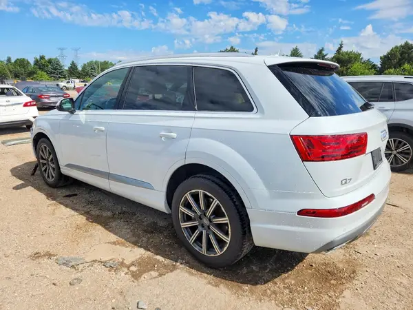 WA1AHAF76KD025627 2019 AUDI Q7 - Image 2