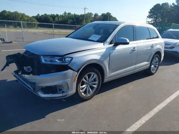 WA1AHAF76KD037602 2019 AUDI Q7 - Image 2