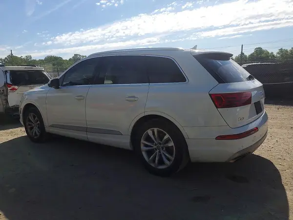 WA1AHAF77HD045829 2017 AUDI Q7 - Image 2