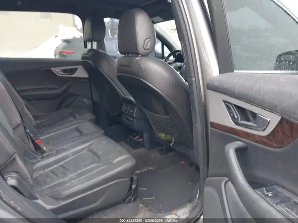 WA1AHAF77HD047192 2017 AUDI Q7 - Image 8