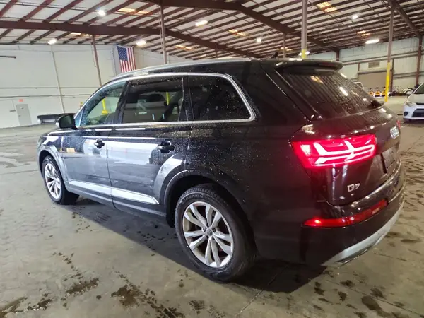 WA1AHAF77HD050772 2017 AUDI Q7 - Image 2