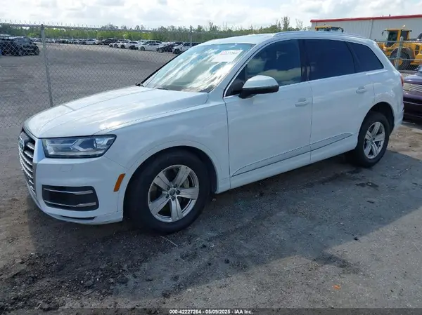WA1AHAF77JD045349 2018 AUDI Q7 - Image 2
