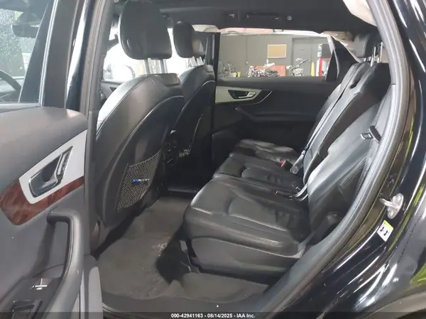 WA1AHAF77KD027046 2019 AUDI Q7 - Image 8