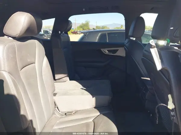 WA1AHAF77KD033493 2019 AUDI Q7 - Image 8