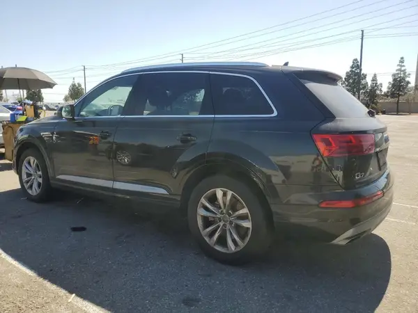 WA1AHAF78HD039960 2017 AUDI Q7 - Image 2