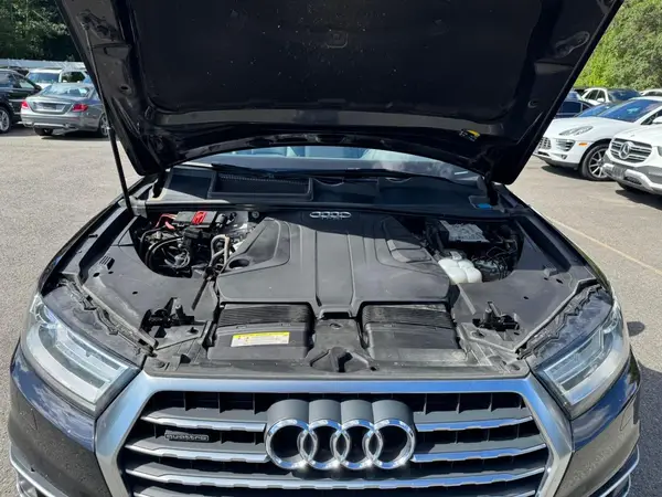 WA1AHAF78HD048321 2017 AUDI Q7 - Image 8
