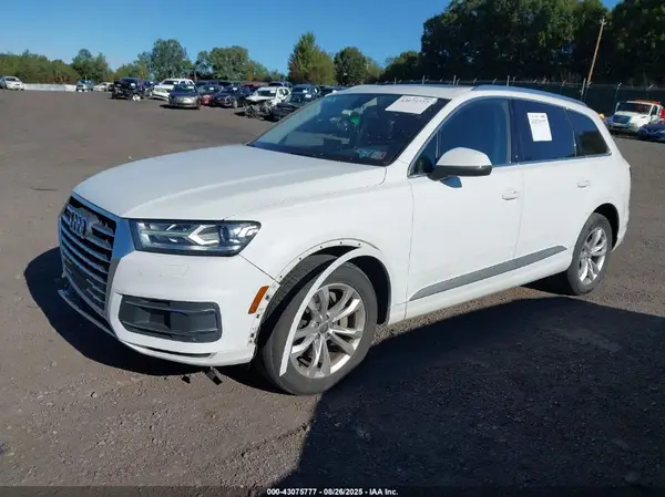 WA1AHAF78HD048349 2017 AUDI Q7 - Image 2