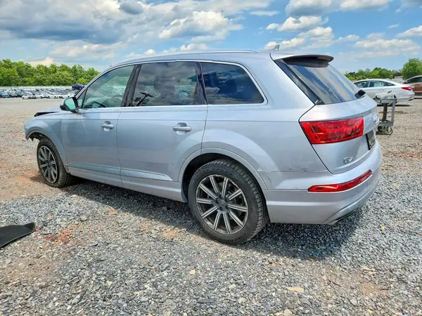 WA1AHAF78JD033789 2018 AUDI Q7 - Image 2