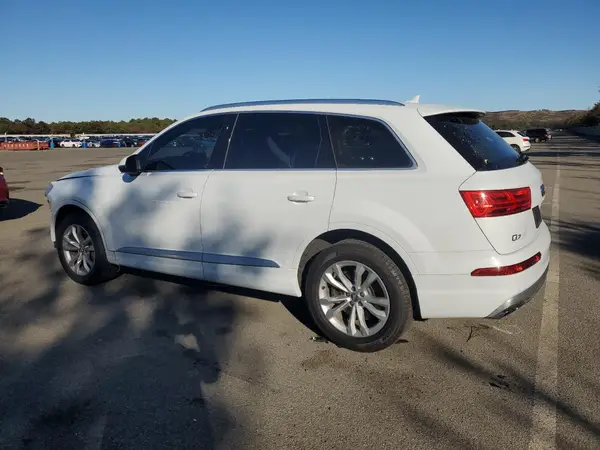 WA1AHAF78KD049458 2019 AUDI Q7 - Image 2