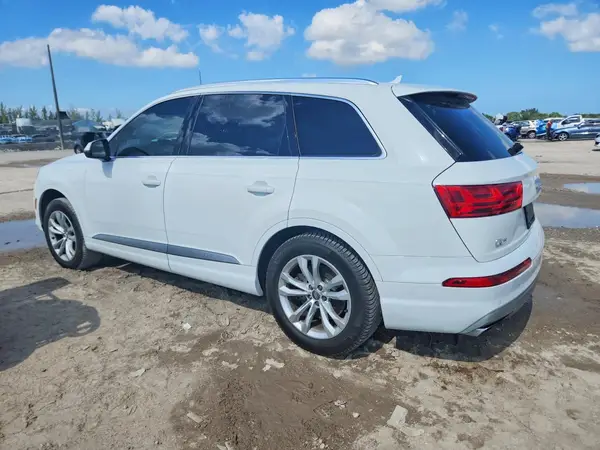 WA1AHAF79HD042690 2017 AUDI Q7 - Image 2