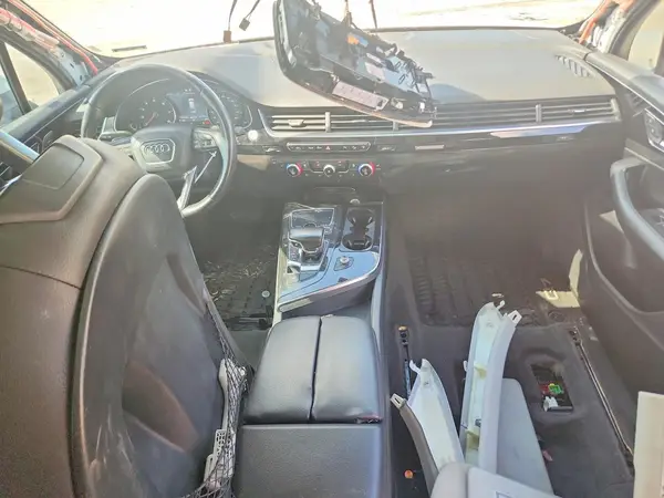 WA1AHAF79HD042690 2017 AUDI Q7 - Image 8