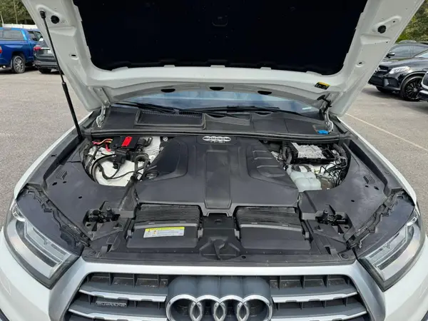 WA1AHAF79HD045492 2017 AUDI Q7 - Image 8