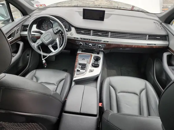 WA1AHAF79HD045797 2017 AUDI Q7 - Image 8
