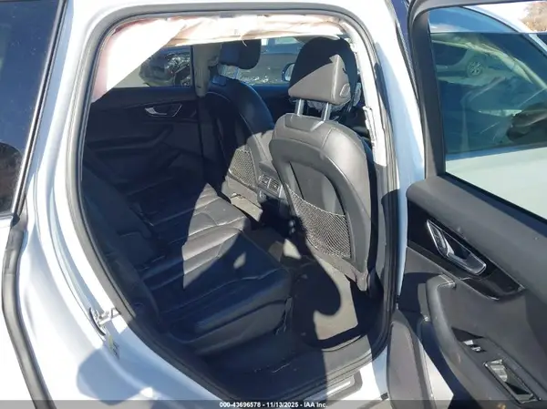 WA1AHAF79HD046108 2017 AUDI Q7 - Image 8