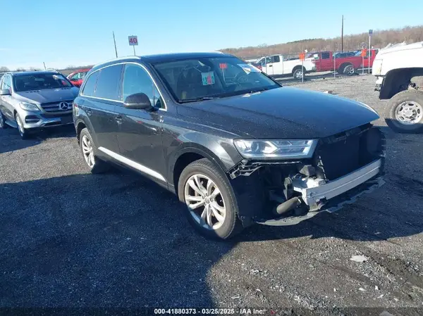 WA1AHAF79JD018461 2018 AUDI Q7 - Image 1