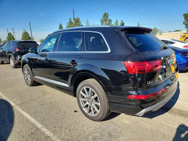 WA1AHAF79KD015724 2019 AUDI Q7 - Image 2