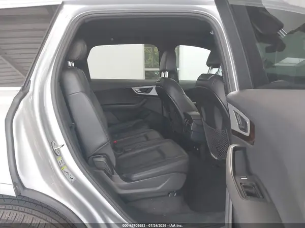 WA1AHAF79KD021832 2019 AUDI Q7 - Image 6