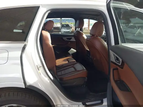WA1AHAF79KD029347 2019 AUDI Q7 - Image 8