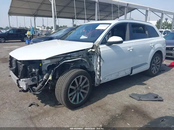 WA1AHAF79KD029915 2019 AUDI Q7 - Image 2
