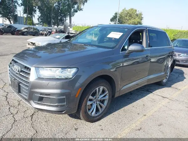 WA1AHAF79KD047685 2019 AUDI Q7 - Image 2