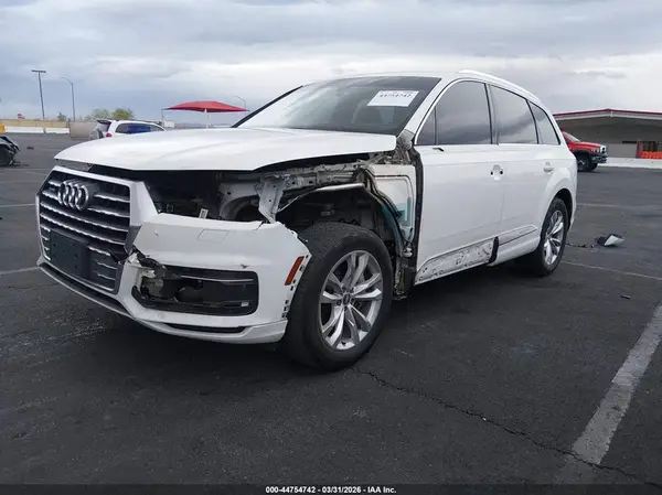 WA1AHAF7XHD040124 2017 AUDI Q7 - Image 2
