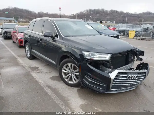 WA1AHAF7XHD045596 2017 AUDI Q7 - Image 1