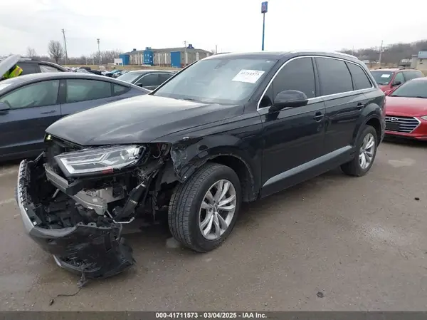 WA1AHAF7XHD045596 2017 AUDI Q7 - Image 2